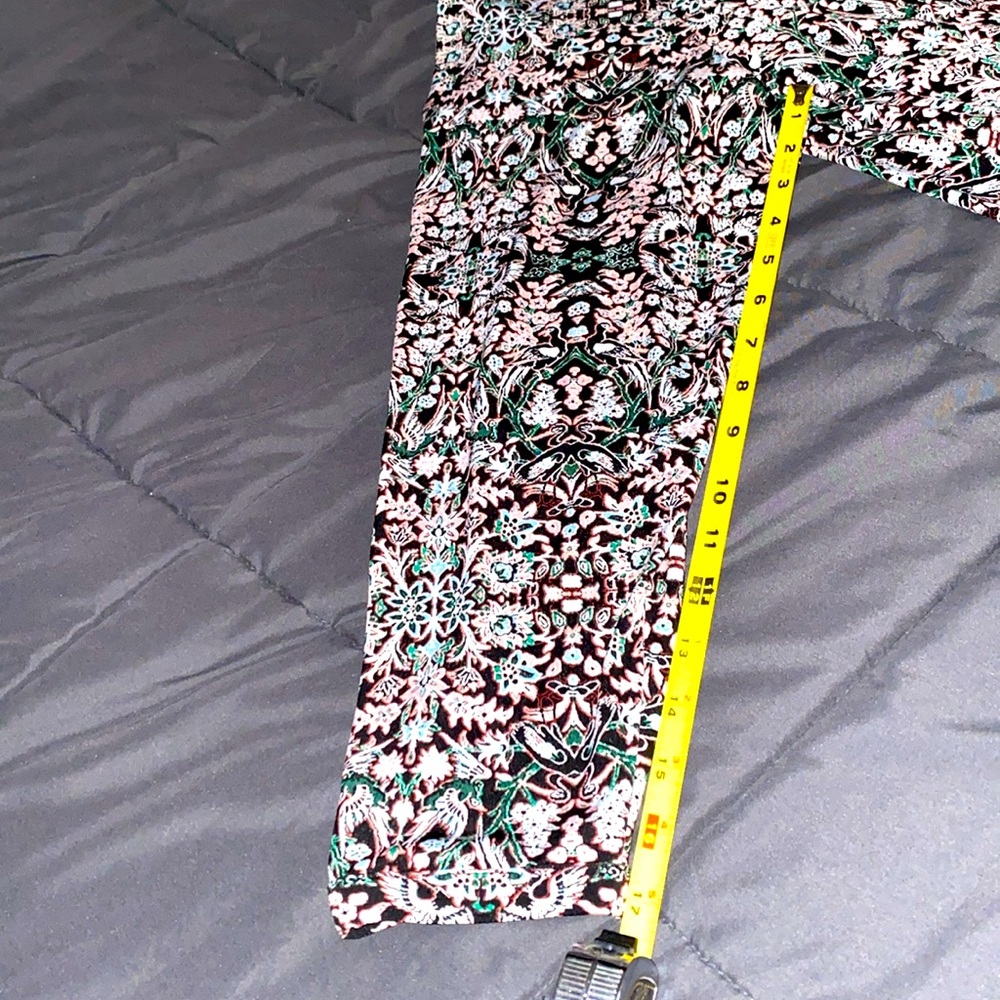 Liz Claiborne Floral Print Women's Top - Picture 5 of 9